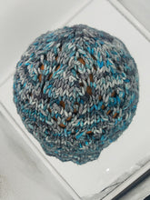 Load image into Gallery viewer, Dragon&#39;s Eye Knit Hat
