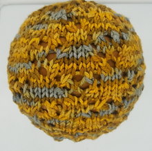 Load image into Gallery viewer, Dragon&#39;s Eye Knit Hat

