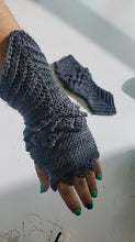 Load image into Gallery viewer, Demi-Gaunt Crochet Fingerless Gloves
